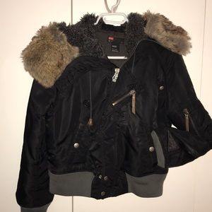 Diesel bomber poly filled fall/winter jacket.